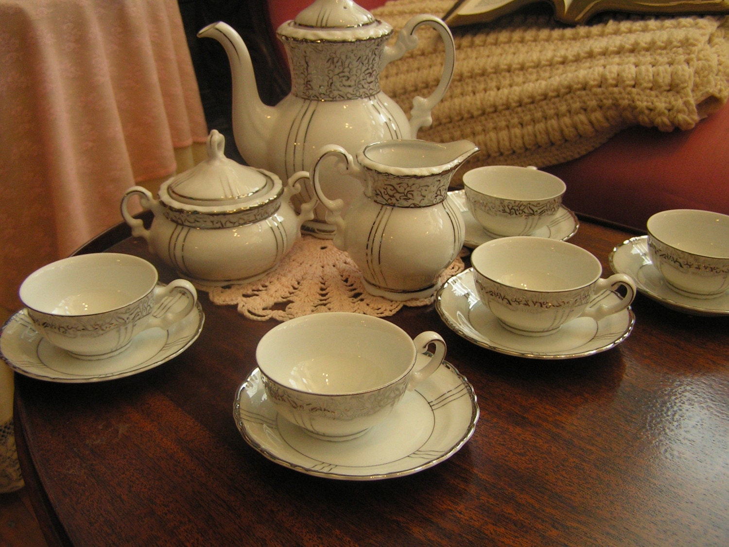 Vintage SEYEI Fine China Tea/Coffee Set 13 Pcs. Very