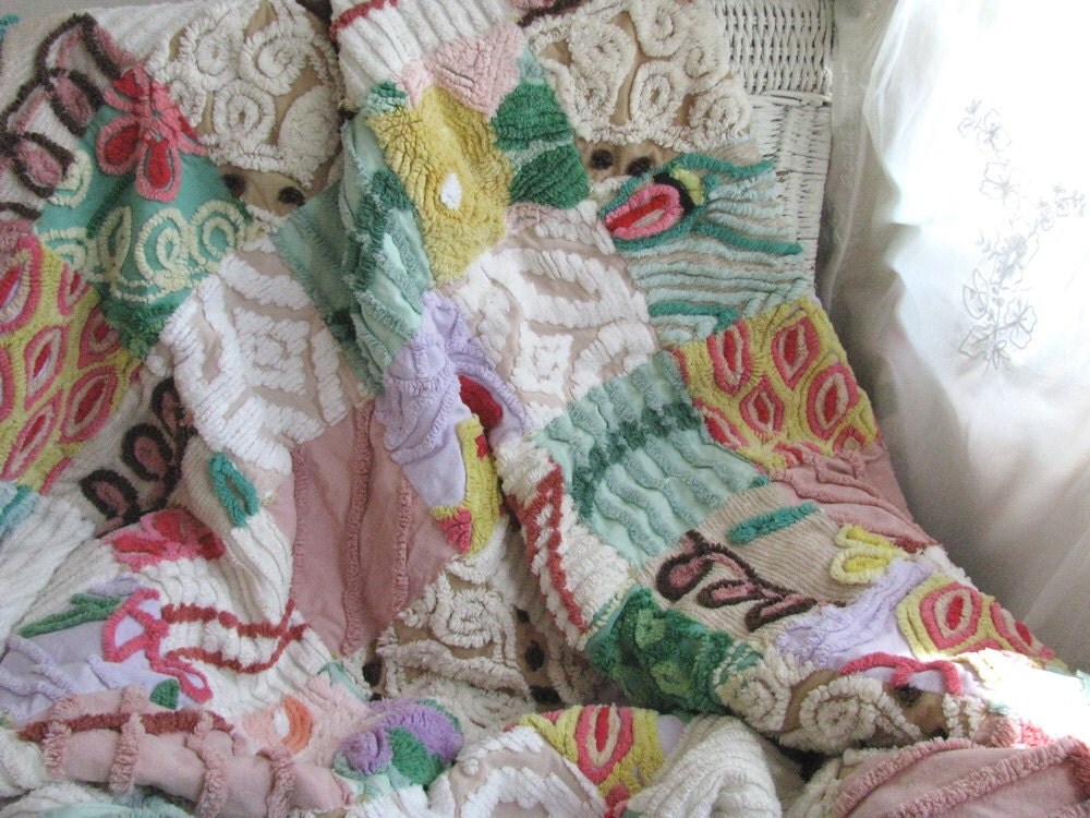 Vintage Chenille Bedspread Patchwork Quilt Throw 43 x 62