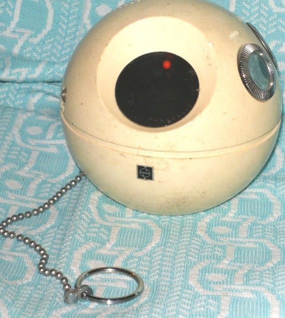 Vintage 1970 round Radio Mod white panapet Hippie