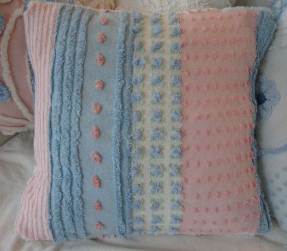 ViNTaGE CHeNiLLe Pillow/ French Cottage/ Down and Feather/