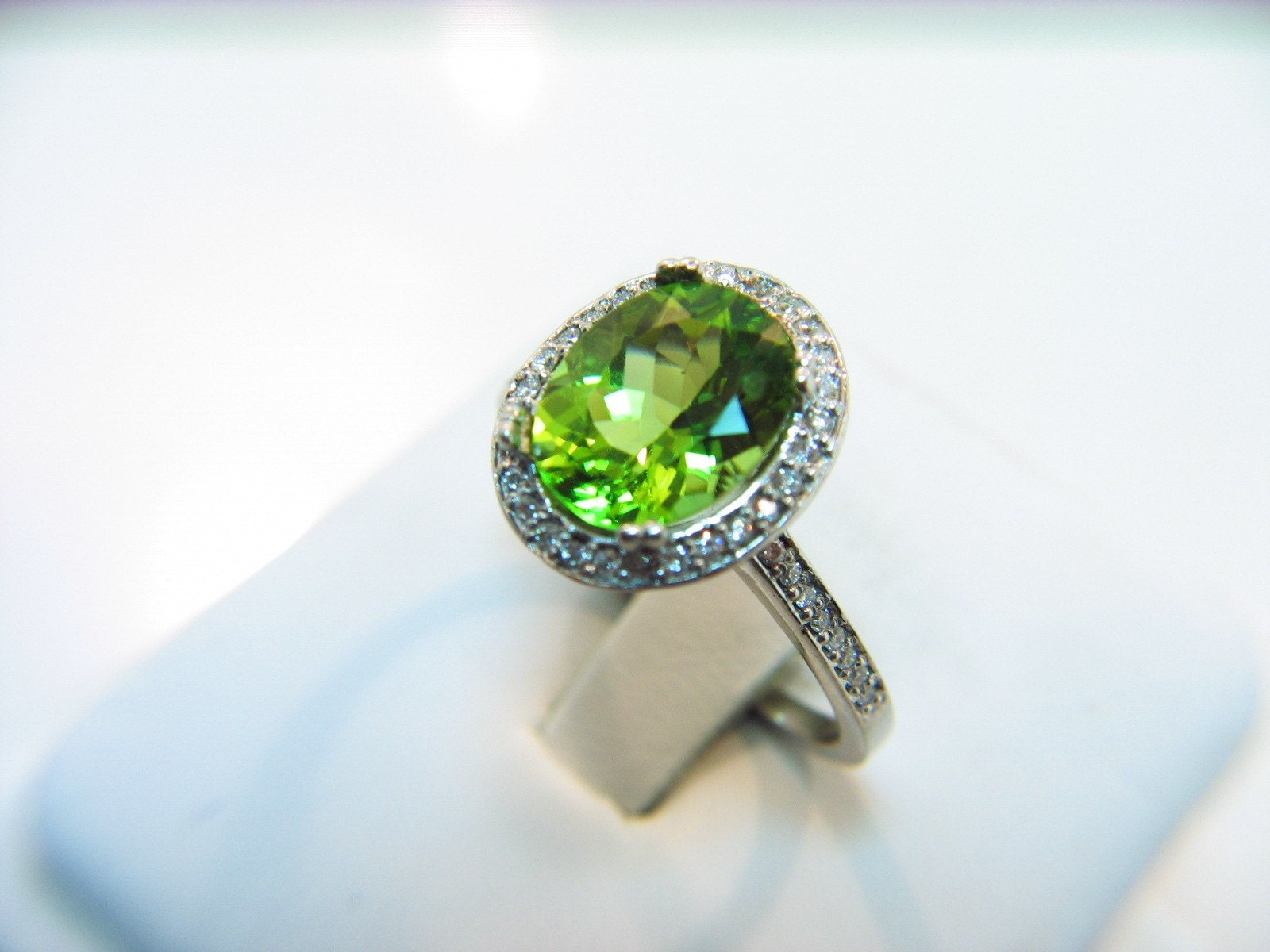 Natural Peridot 10x8mm 2.62 Carats set in a 14k White