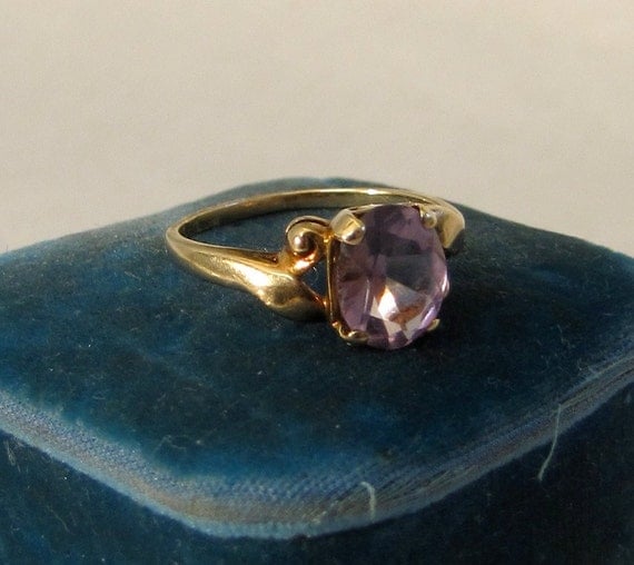 Victorian Amethyst ring solid gold size 5.5 Antique