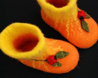 Handfelted slippers/ home shoes with lady-birds, in orange, but custom colors also available. HANDMADE TO ORDER