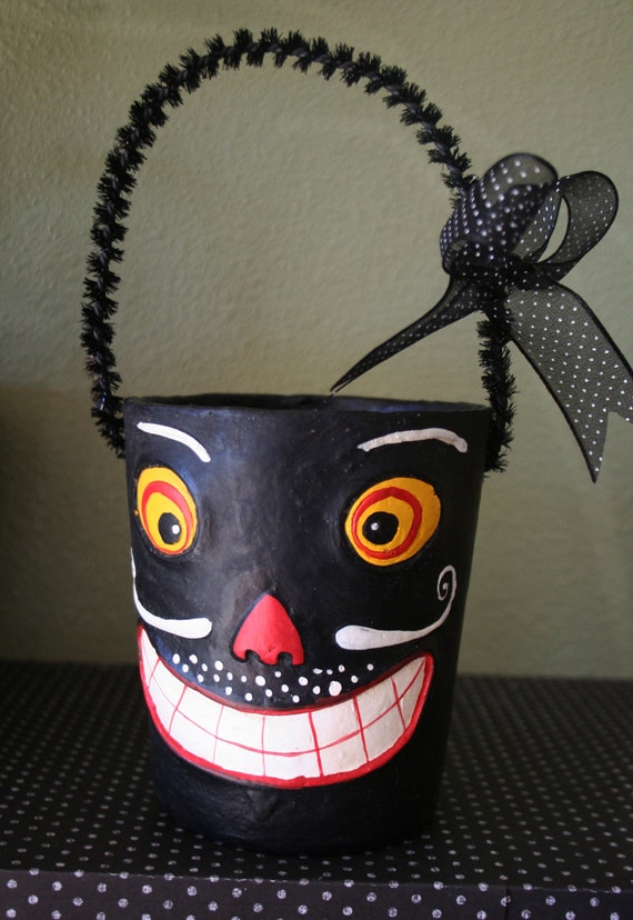 LAST One...6 vintage style halloween paper mache