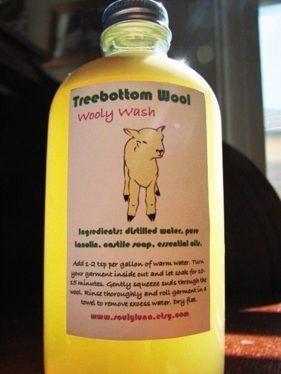 TREEBOTTOM WOOL WASH 8 oz. BOTTLE Handmade Lanolin Wool Soap