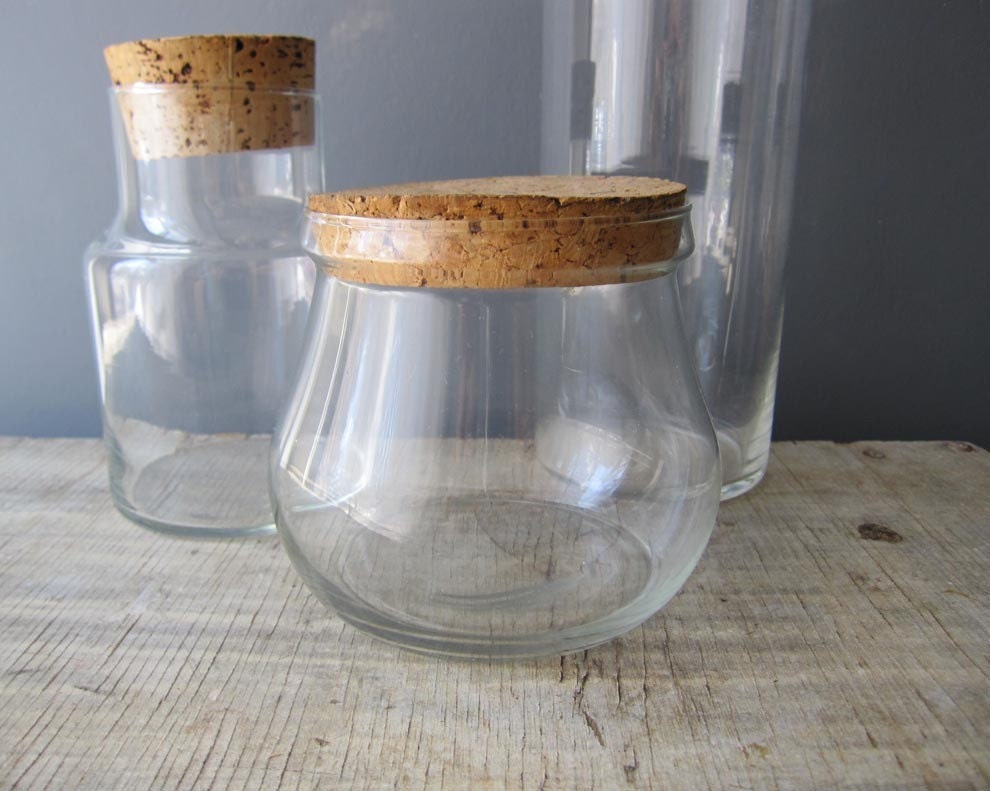 glass-apothecary-jar-cork-lid-various-sizes