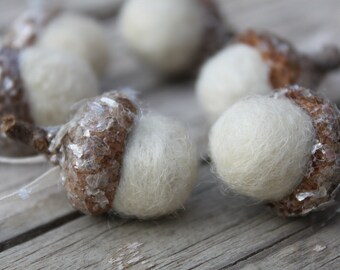 Christmas Ornaments Winter White Felted Acorns Set of 6 Tree Decorations Package Tie Ons