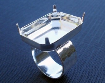 1 Silver Adjustable Ring with 10mm Hammered Band and 25x18mm Vertical Octagon Setting