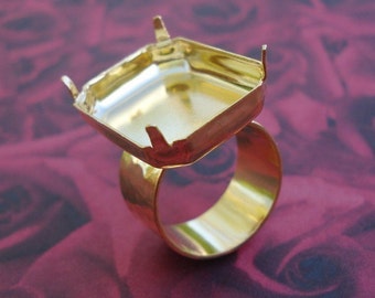 Gold Adjustable Ring with 10mm Hammered Band and 25x18mm Vertical Octagon Setting (1 piece)