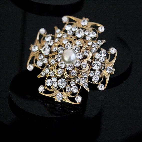 Small Gold Bridal Brooch rhinestone Wedding Brooch swarovski