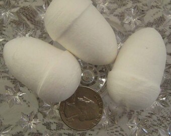 Spun Cotton Acorns Made In The Czech Republic 3 Traditional Christmas Acorns SC 203