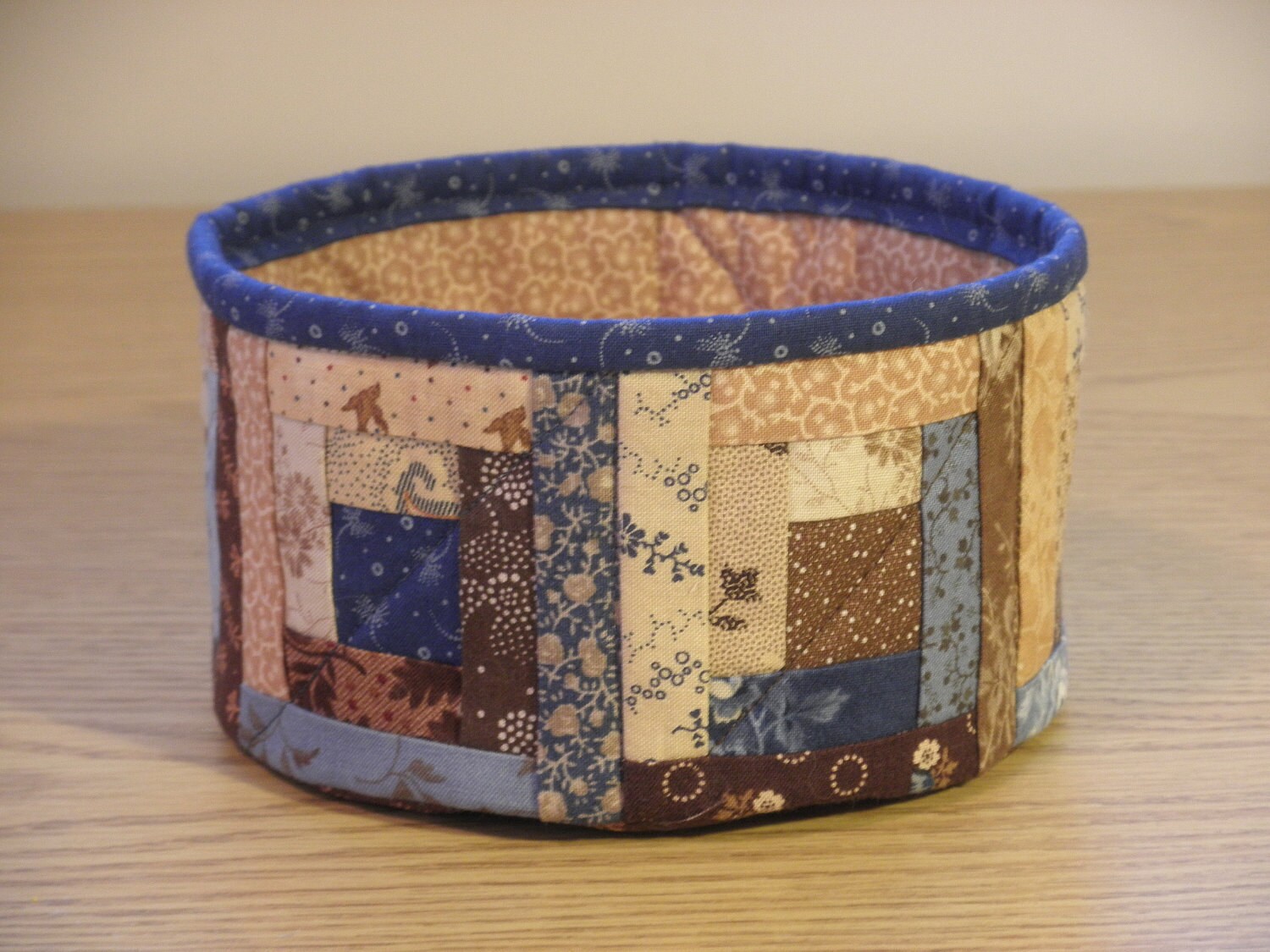 Quilted Fabric Bowl Log Cabin EDbowlN