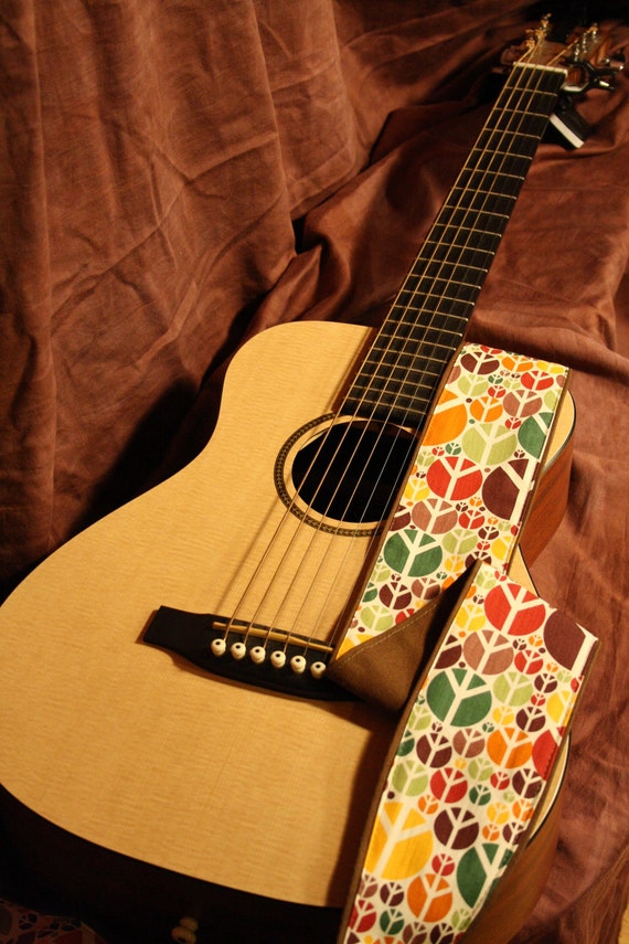 Vegan Guitar StrapPeace pattern