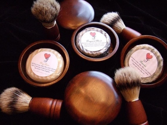 MEN'S HARDWOOD Shaving Kit with SHAVING Soap with Rhassoul and Bentonite Clays