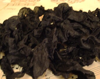 6 Yards Hand Scrunched Seam Binding - Black