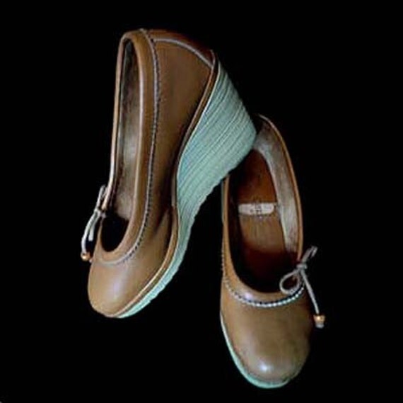 Vintage 80�s Cherokee Platform Wedge Bow by
