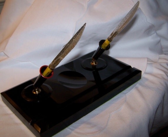 Vintage Jet Black Glass Large Desk Top Pen Pencil Ink Holder