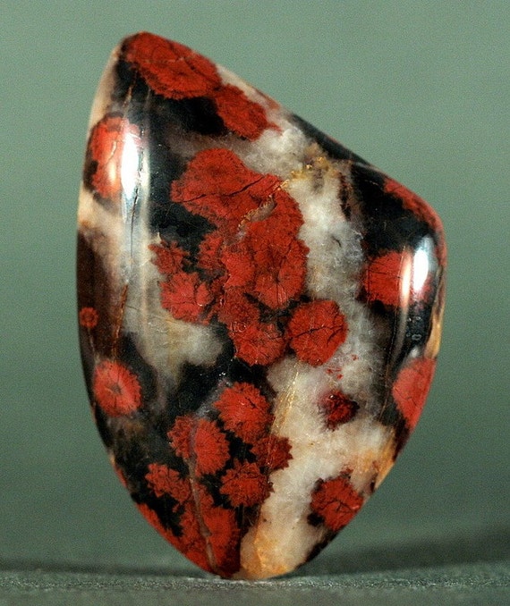 COLORFUL HILL Poppy Jasper 31mmX43mmX7mm