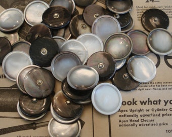 Vintage Mother of Pearl buttons 12 NOS metal shank antique new old stock 1940s USA 7/8" gray/black