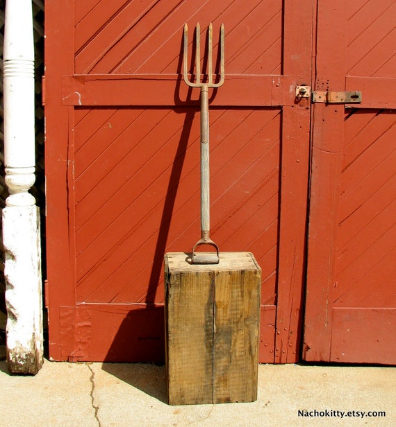 Pitchfork Antique Cast Metal & Wood Garden Tool Circa 1910s