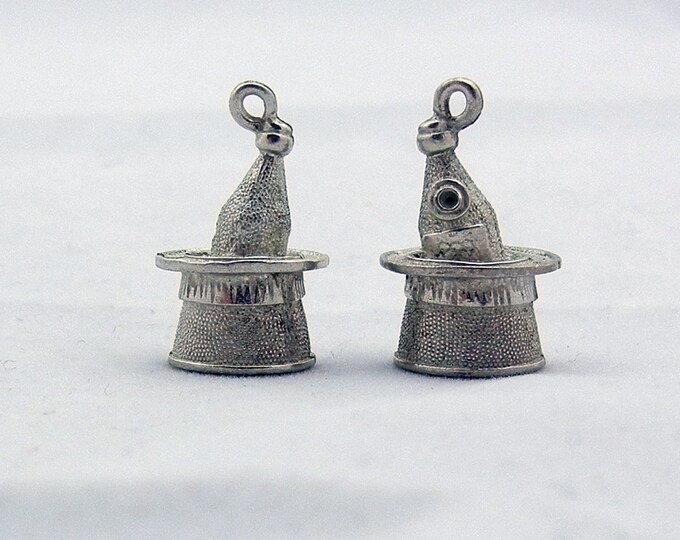 Pair of Dimensional Pewter Champagne in Hat Charms