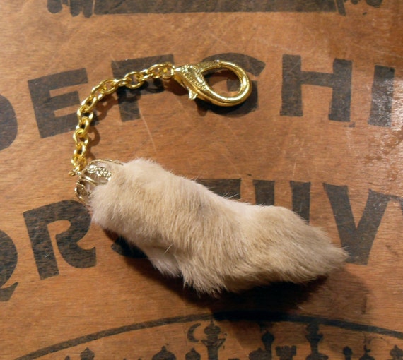 how are lucky rabbits feet made