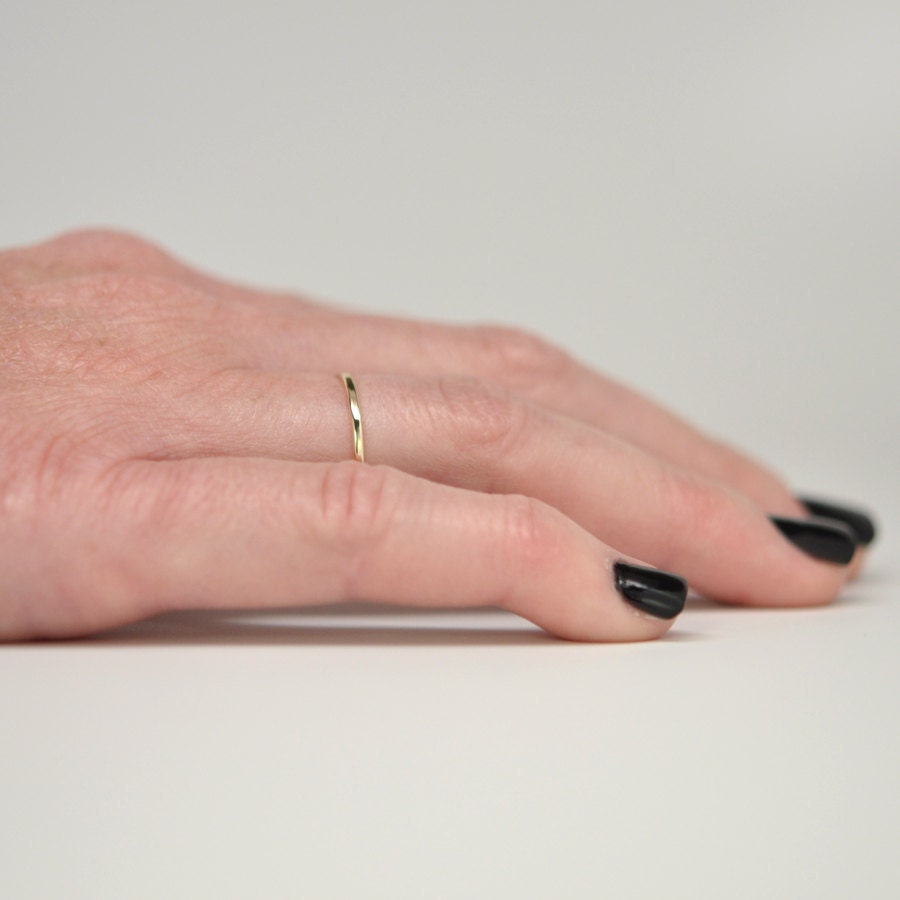 1 mm gold wedding band ring