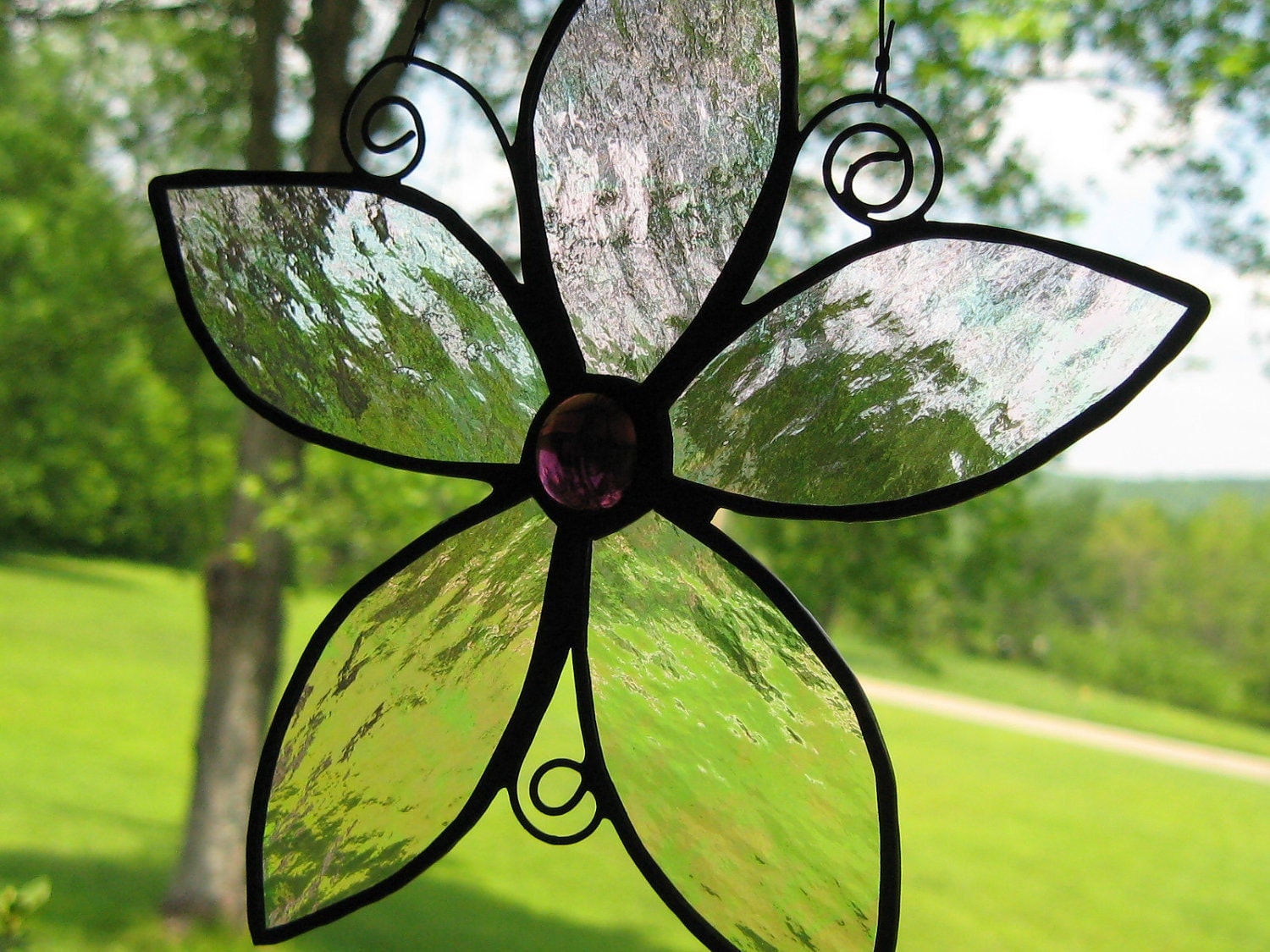 Stained Glass Flower Suncatcher 3221