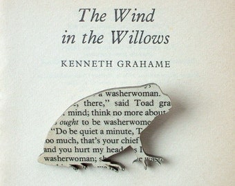 The Wind in the Willows - Toad brooch. Classic book brooches made with original pages.