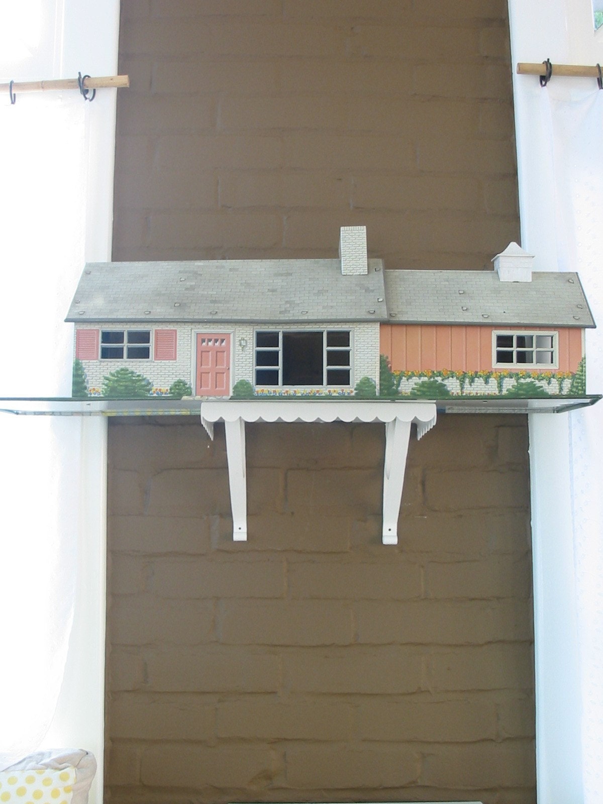 Vintage Metal Doll House by vintagejane on Etsy