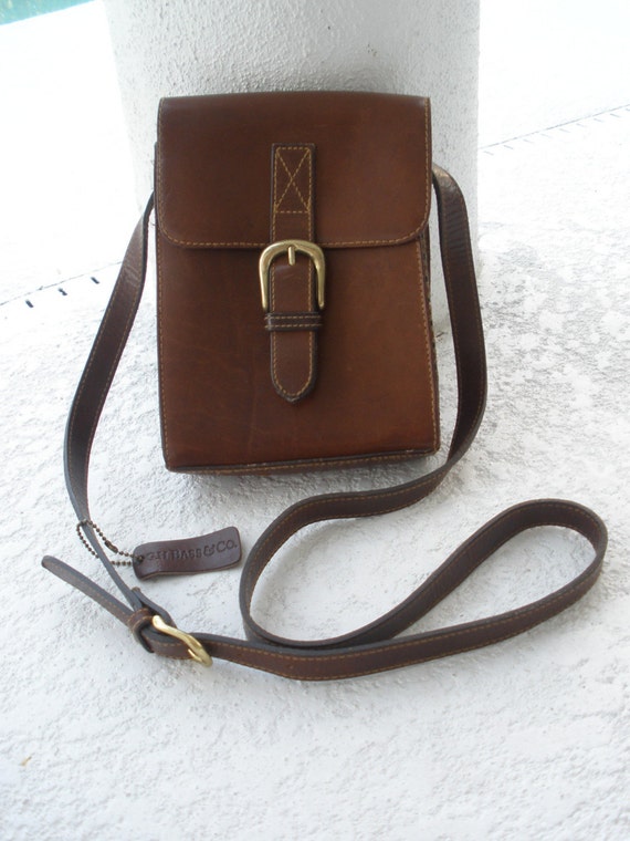 Brown leather G.H. Bass and Co. shoulder bag purse