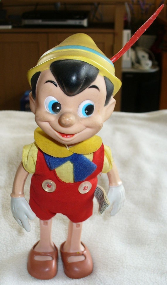 walt disney pinocchio doll