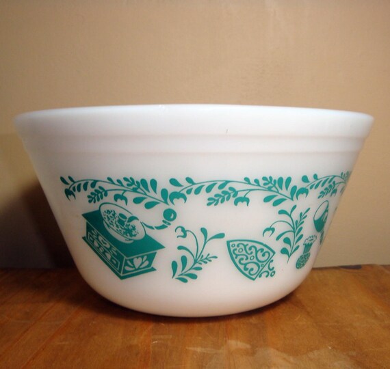 Vintage Mixing Bowl Federal Glass White Aqua 06911