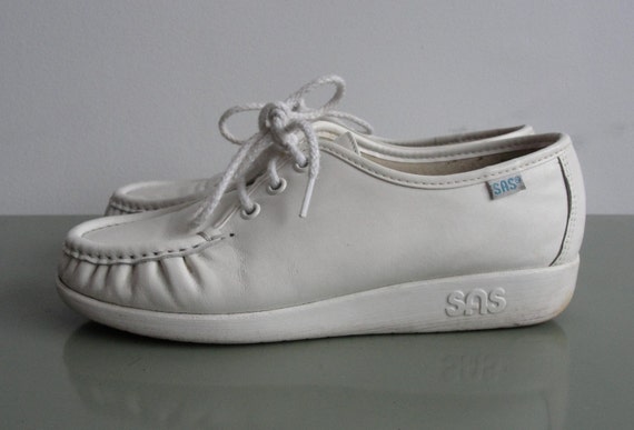 Oh The SAS ... Vintage Nurse Shoes by SAS