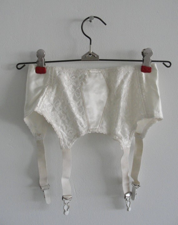 Vintage 1950s Satin Garter Belt from 'Caressable'