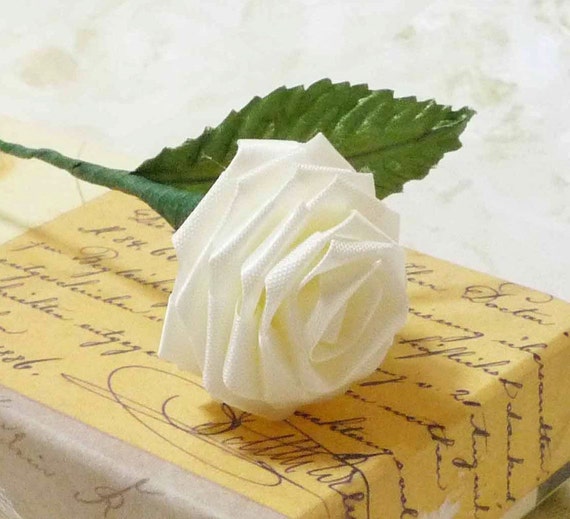10 Single Origami Roses in Ivory White