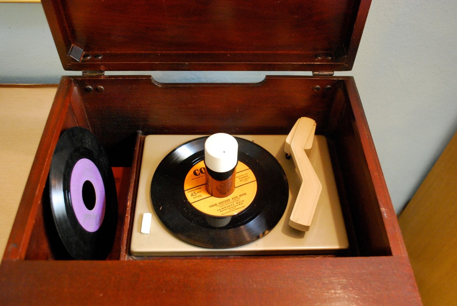 RCA Victor Record Player IT WORKS