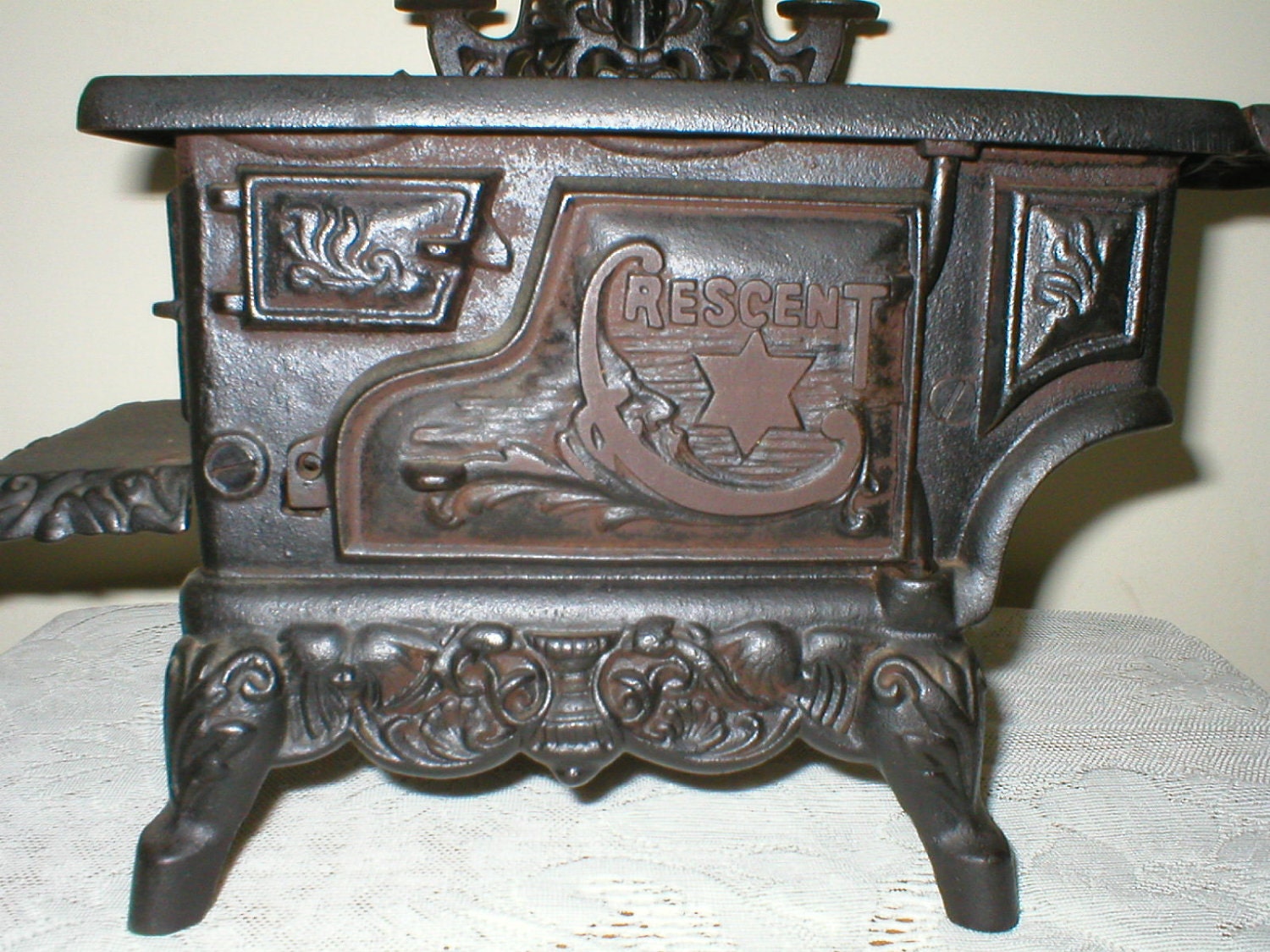 Crescent Cast Iron Toy Stove Salesmen Sample Vintage 1930s