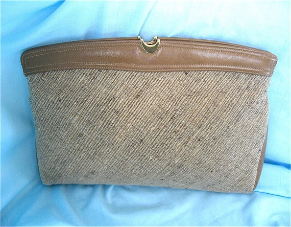 Items similar to ON SALE was 19.99 Vintage Woven Clutch Purse on Etsy