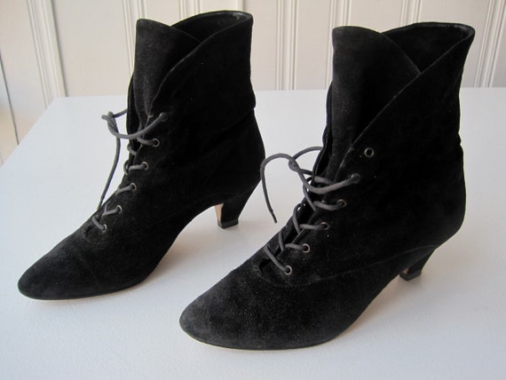 granny boots black