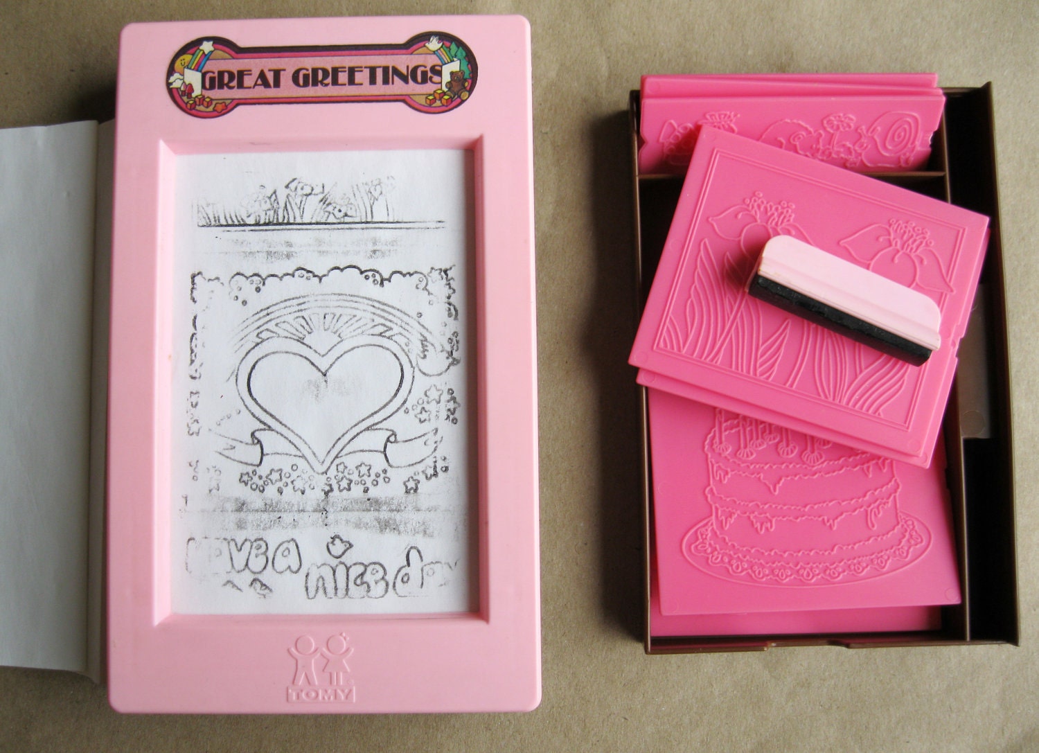 Great Greeting Fashion Plates Toy