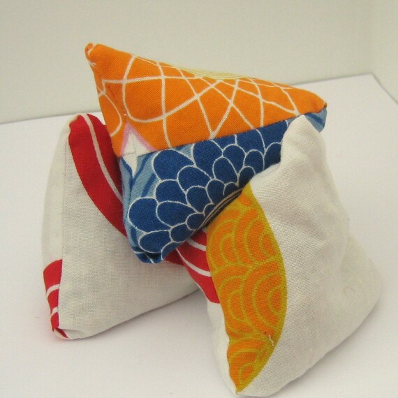 Juggling Balls Bright Pattern Print