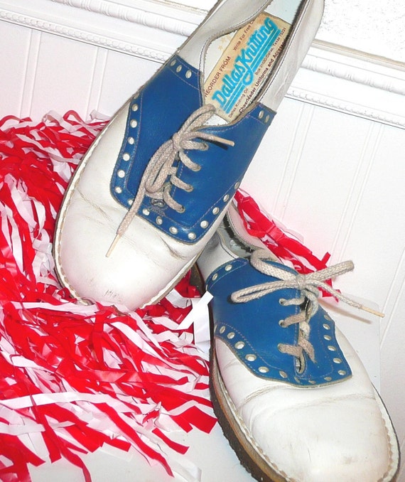 vintage Cheerleader shoes size 7