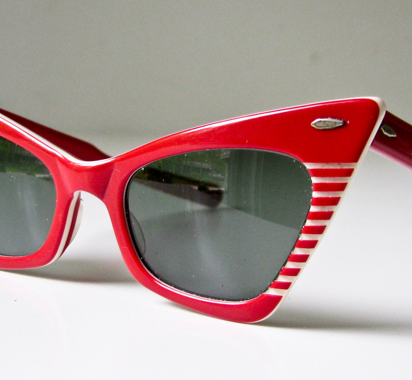 1950 S Red Cat Eye Sunglasses Mid Century Modern Ray