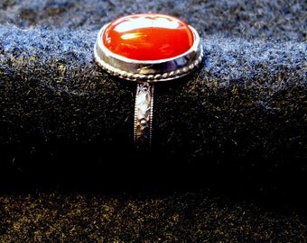 Carnelian and patterned sterling silver ring in size 7