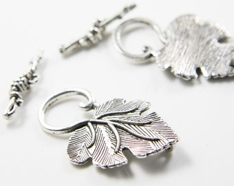 8 Sets Oxidized Silver Tone Base Metal Toggle Clasps (5108Y-K-215A)