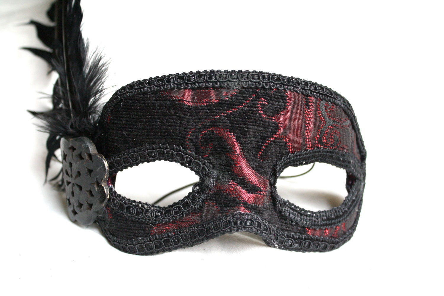 Damon Men's Masquerade Mask in Red and Black Brocade