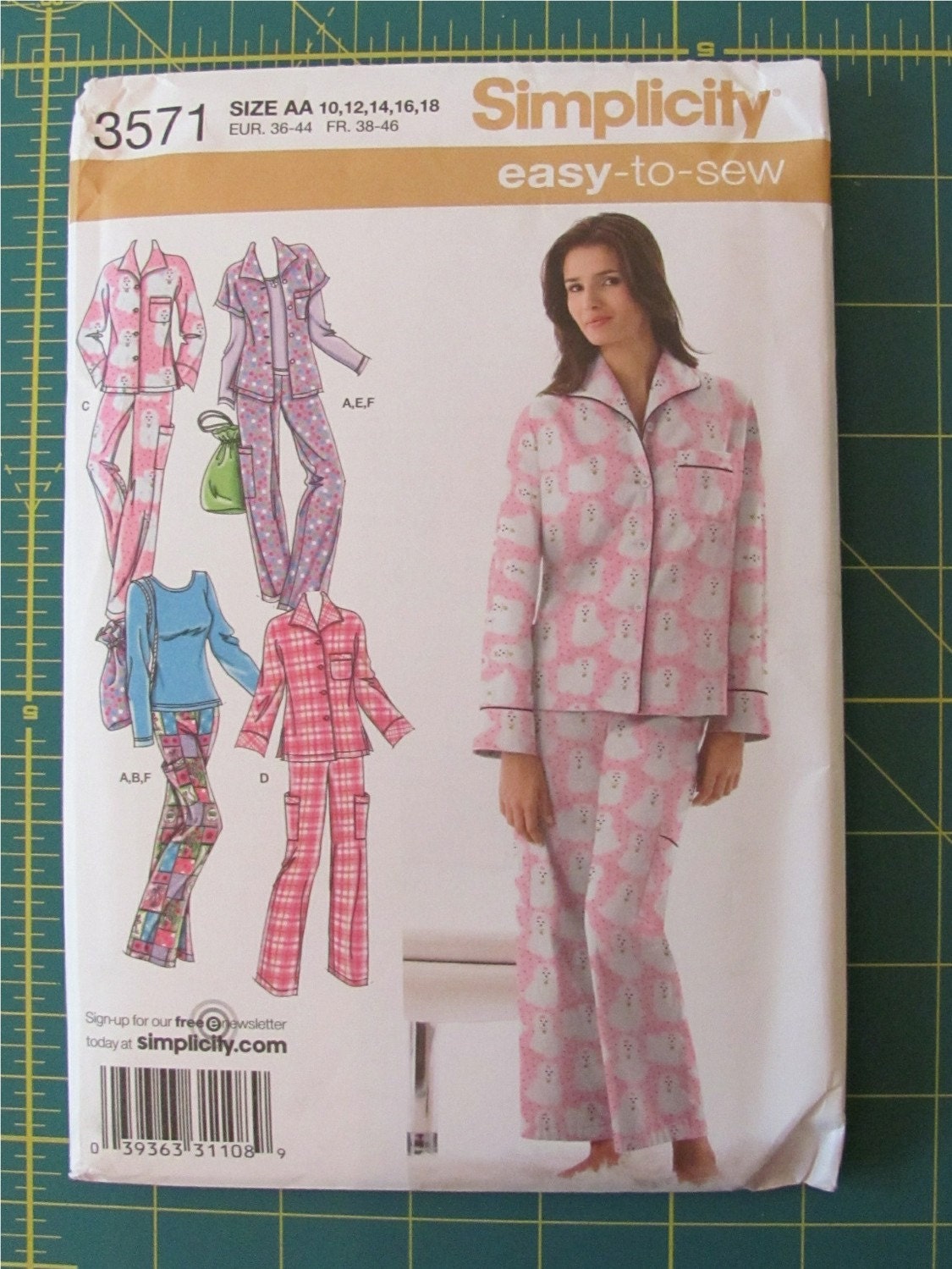 Simplicity Pattern 3571 Women's Pajama Pants Shirts Sz.