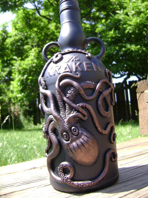 Custom Kraken Rum bottle with octopus / squid relief sculpture glass bottle diagram 