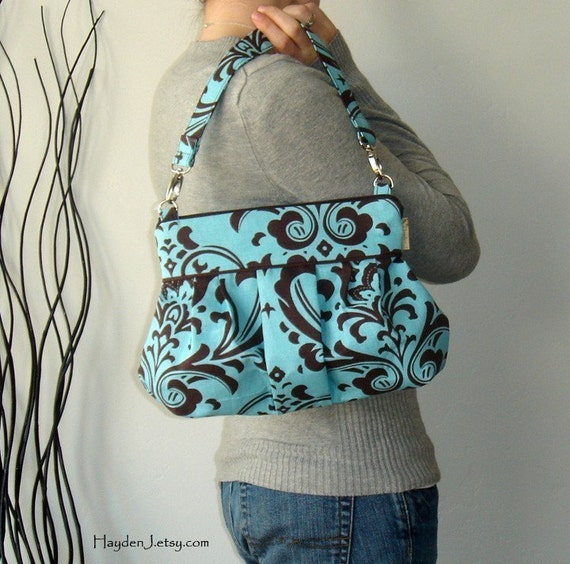 purse with removable strap